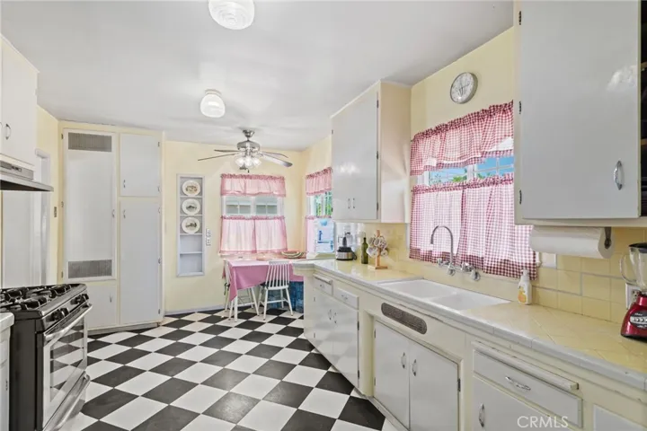 7508 Brookmill Road, Downey, California 90241