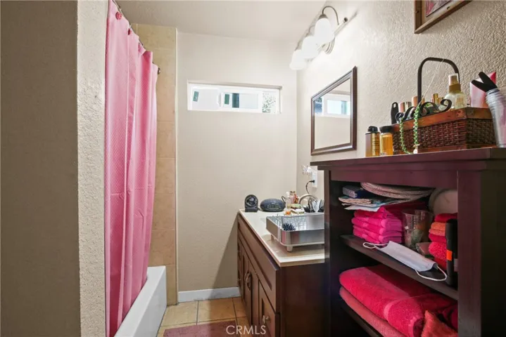 515 W Mcfadden Avenue, Santa Ana, California 92707