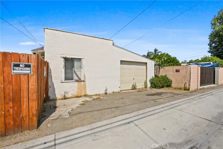 517 W. Mcfadden Ave.