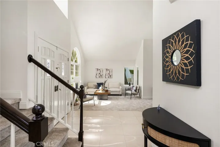 580 S Londerry Ln, Anaheim Hills, California 92807