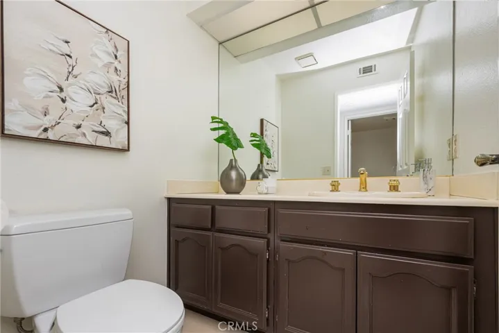 Bathroom-Firstfloor