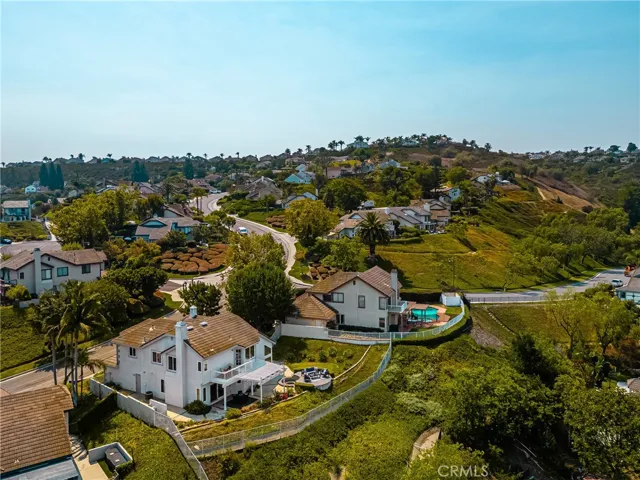 580 S Londerry Ln, Anaheim Hills, California 92807