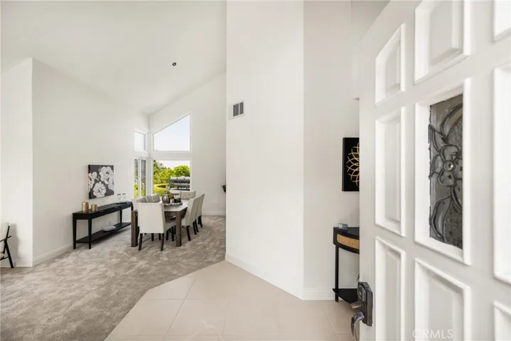 580 S Londerry Ln, Anaheim Hills, California 92807