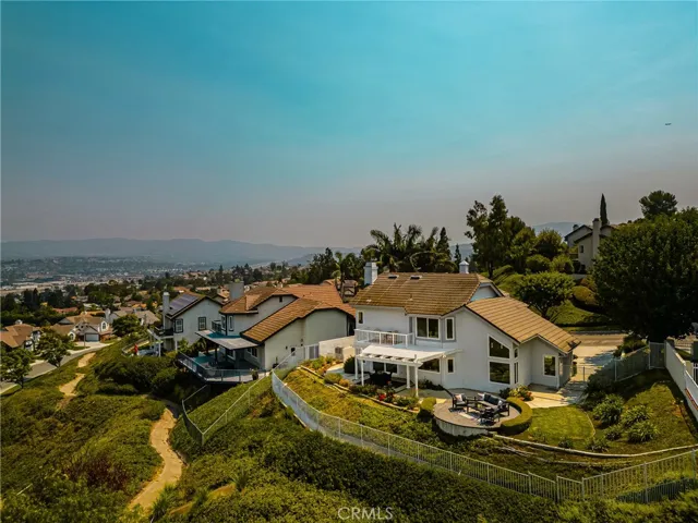 580 S Londerry Ln, Anaheim Hills, California 92807