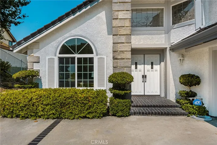 580 S Londerry Ln, Anaheim Hills, California 92807
