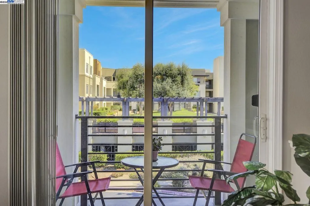 40702 Greystone Ter, Fremont, California 94538 home-pic-15