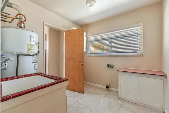 2718 Ferguson Road, Gilroy, California 95020