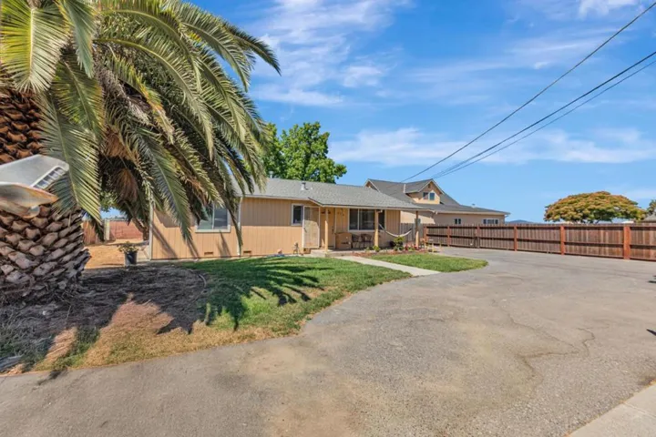 2718 Ferguson Road, Gilroy, California 95020