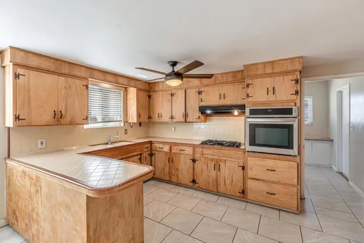 2718 Ferguson Road, Gilroy, California 95020