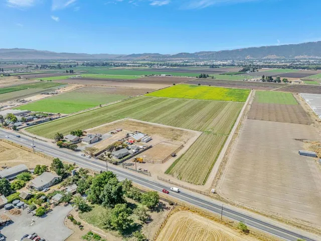 2718 Ferguson Road, Gilroy, California 95020
