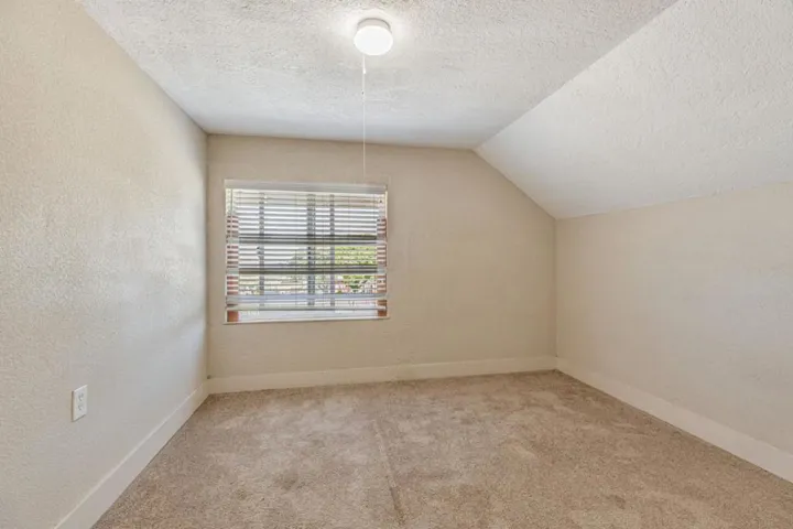 2718 Ferguson Road, Gilroy, California 95020