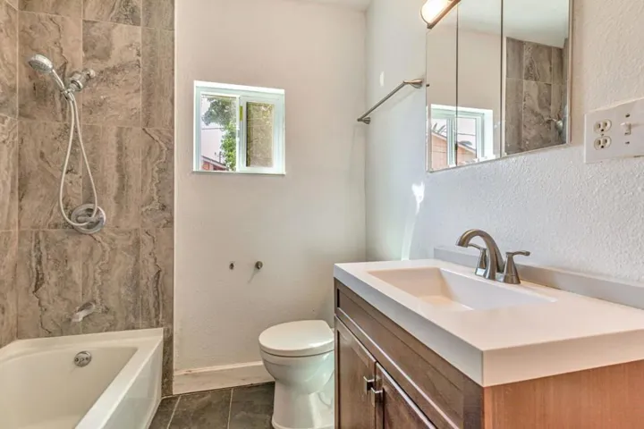 2718 Ferguson Road, Gilroy, California 95020