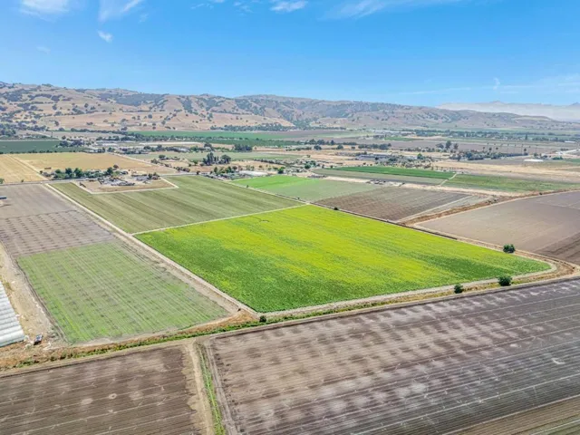 2718 Ferguson Road, Gilroy, California 95020