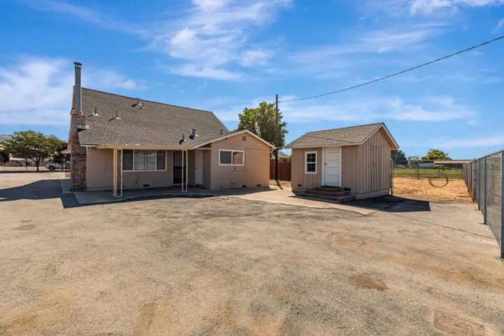 2718 Ferguson Road, Gilroy, California 95020