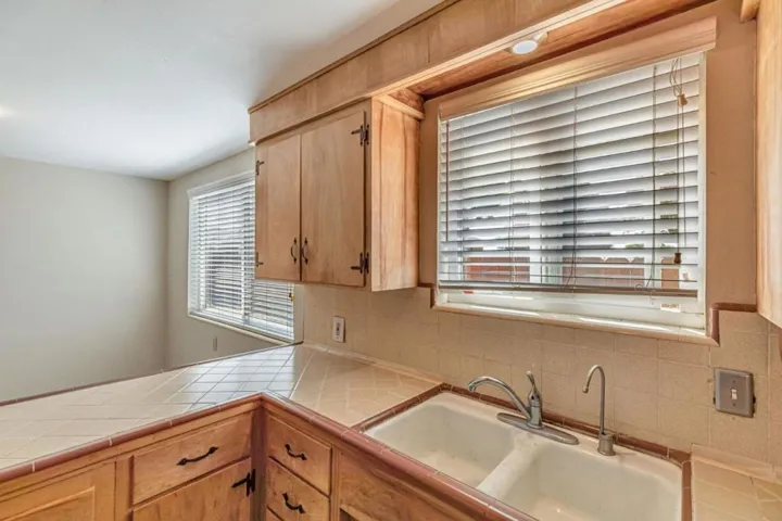 2718 Ferguson Road, Gilroy, California 95020