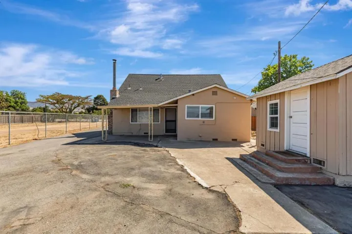 2718 Ferguson Road, Gilroy, California 95020
