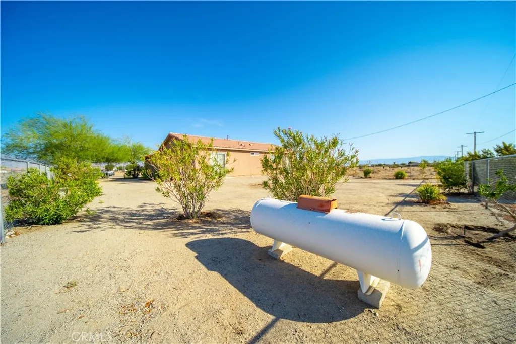 2334 Marlin Drive, Thermal, California 92274 home-pic-28