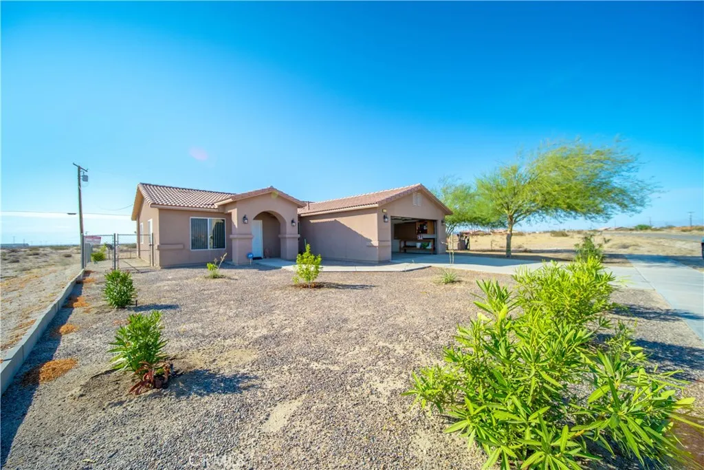 2334 Marlin Drive, Thermal, California 92274 home-pic-24