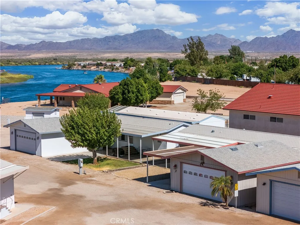 River front property w/private launch ramp for your use just next door River front property w/private launch ramp for your use just next door