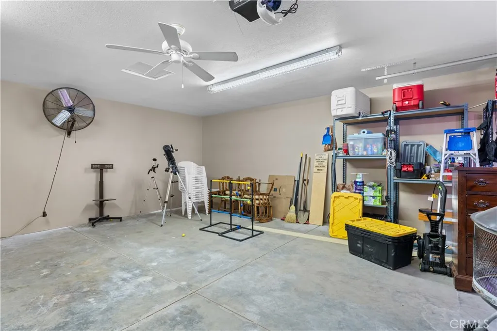 Ceiling fan for extra cooling on hot summer days Ceiling fan for extra cooling on hot summer days