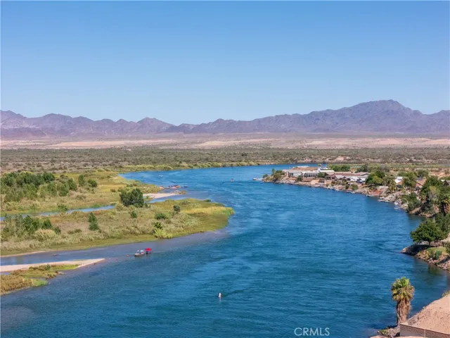 Tranquil river no-wake zone in front of River Oasis Park