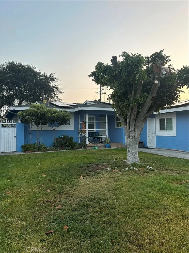 1307 E Merona Place, Anaheim, California 92805 home-pic-2