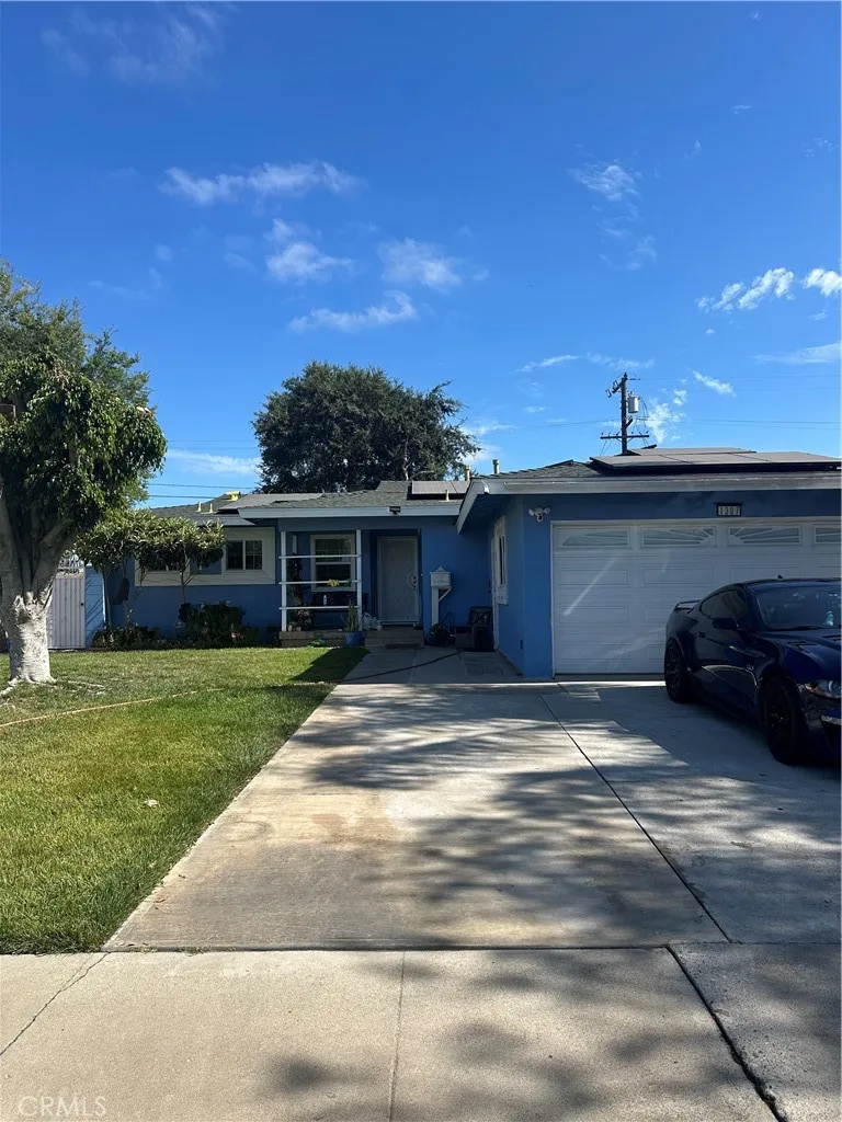 1307 E Merona Place, Anaheim, California 92805 home-pic-1