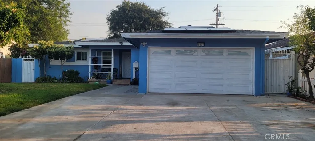 1307 E Merona Place, Anaheim, California 92805 home-pic-4