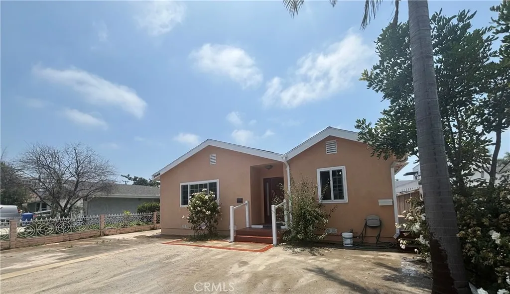 5448 W 116th Street, Inglewood, California 90304, 6 Bedrooms Bedrooms, ,4 BathroomsBathrooms,Residential,For Sale,116th,OC25177218