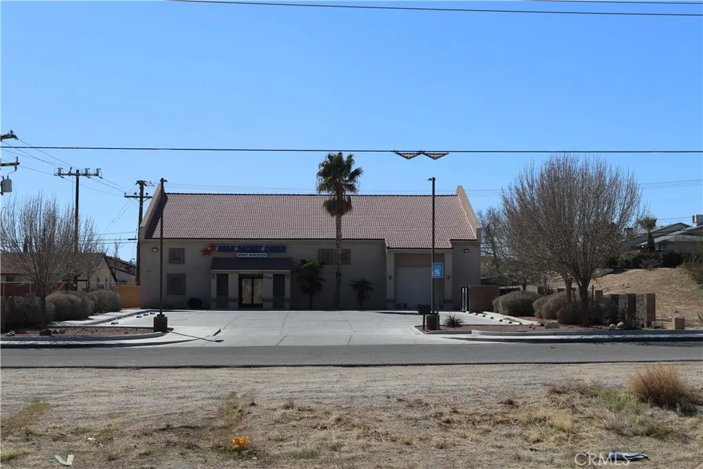 17537 Bear Valley Rd