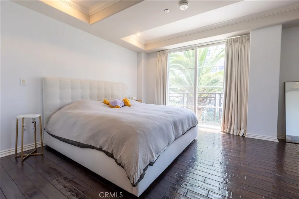 10795 Wilshire Boulevard 402, Los Angeles, California 90024 home-pic-11