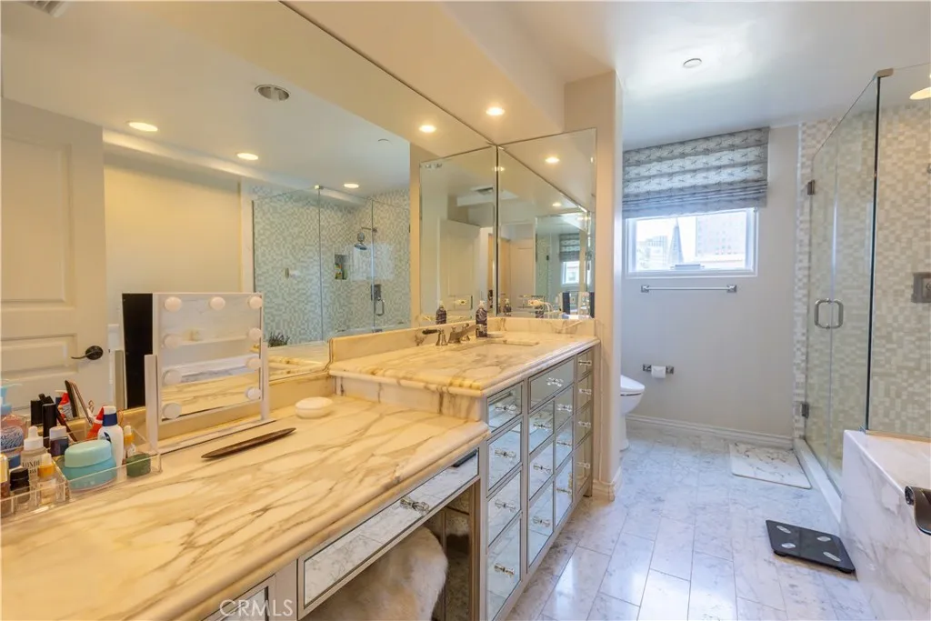 10795 Wilshire Boulevard 402, Los Angeles, California 90024 home-pic-15
