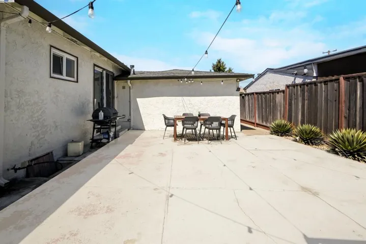 26054 Cascade, Hayward, California 94544