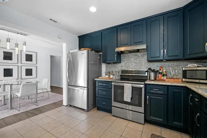 26054 Cascade, Hayward, California 94544
