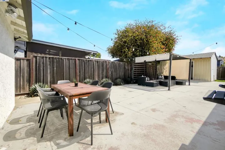 26054 Cascade, Hayward, California 94544