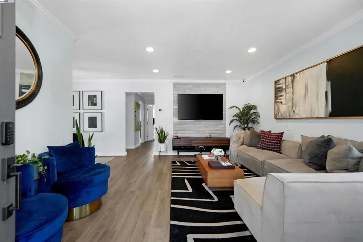 26054 Cascade, Hayward, California 94544