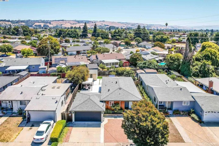 26054 Cascade, Hayward, California 94544