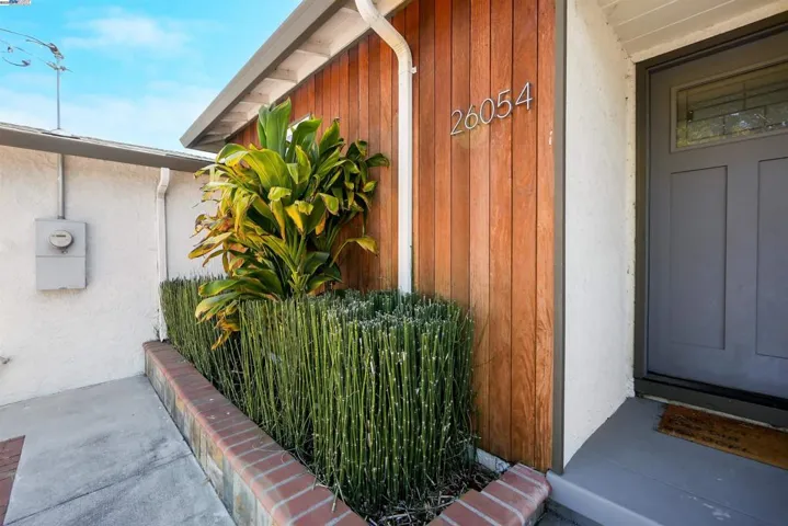 26054 Cascade, Hayward, California 94544