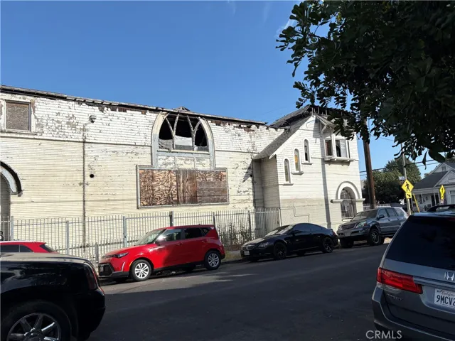 1001 E 27th Street, Los Angeles, California 90011