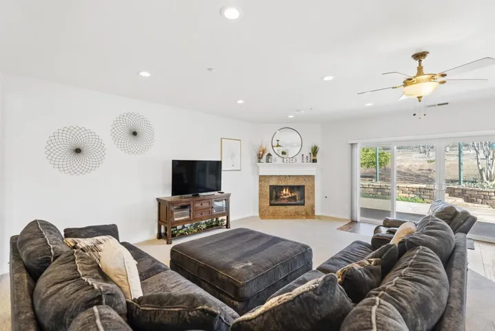 2090 Quail Meadow Road, Ramona, California 92065