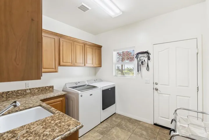 2090 Quail Meadow Road, Ramona, California 92065