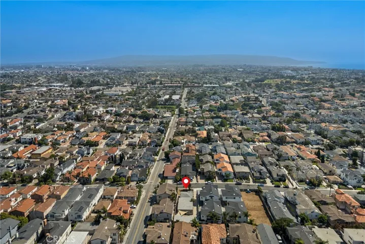 2121 Marshallfield Lane, Redondo Beach, California 90278