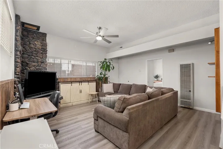 2121 Marshallfield Lane, Redondo Beach, California 90278