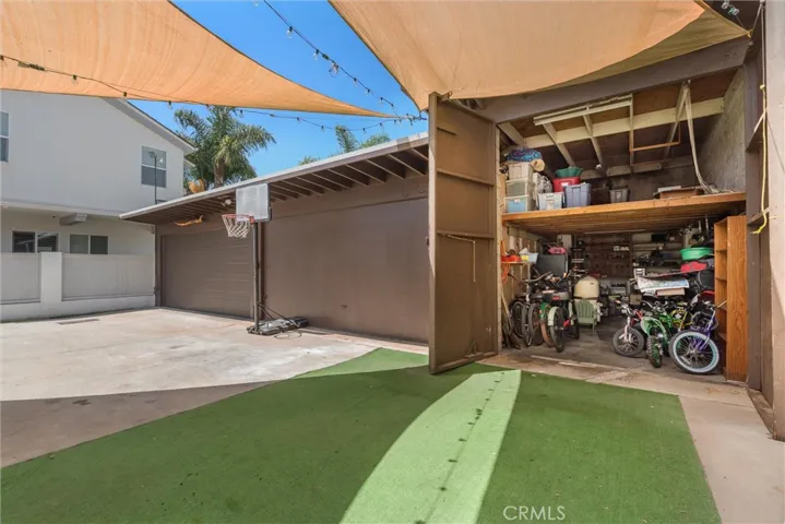 2121 Marshallfield Lane, Redondo Beach, California 90278