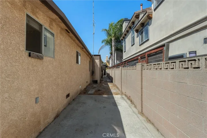 2121 Marshallfield Lane, Redondo Beach, California 90278