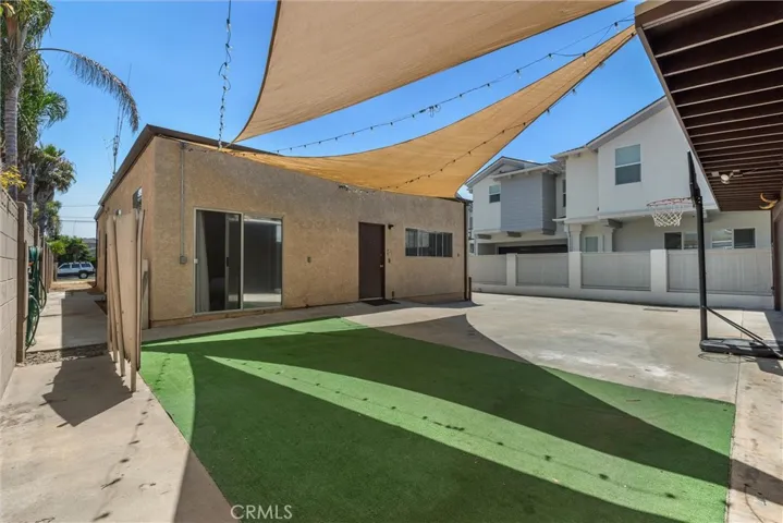 2121 Marshallfield Lane, Redondo Beach, California 90278