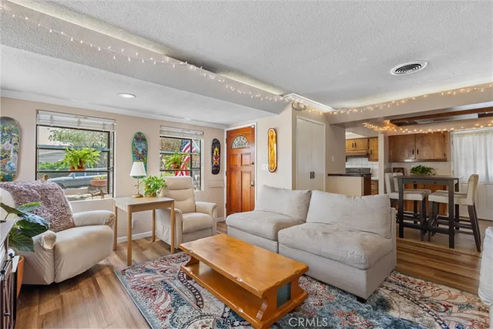 2121 Marshallfield Lane, Redondo Beach, California 90278