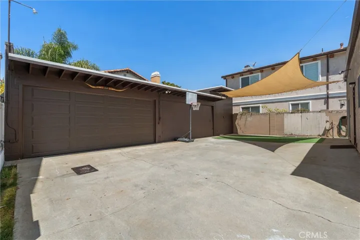 2121 Marshallfield Lane, Redondo Beach, California 90278