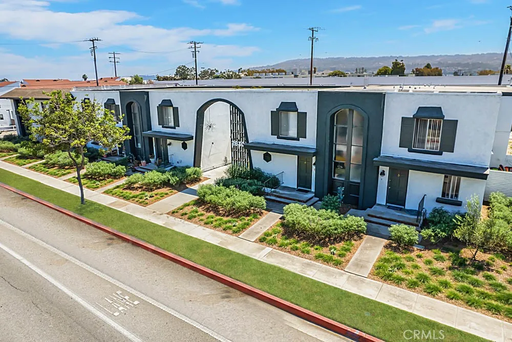 2830 W 235th Street, Torrance, California 90505, ,Residential Income,For Sale,235th,PW25177634