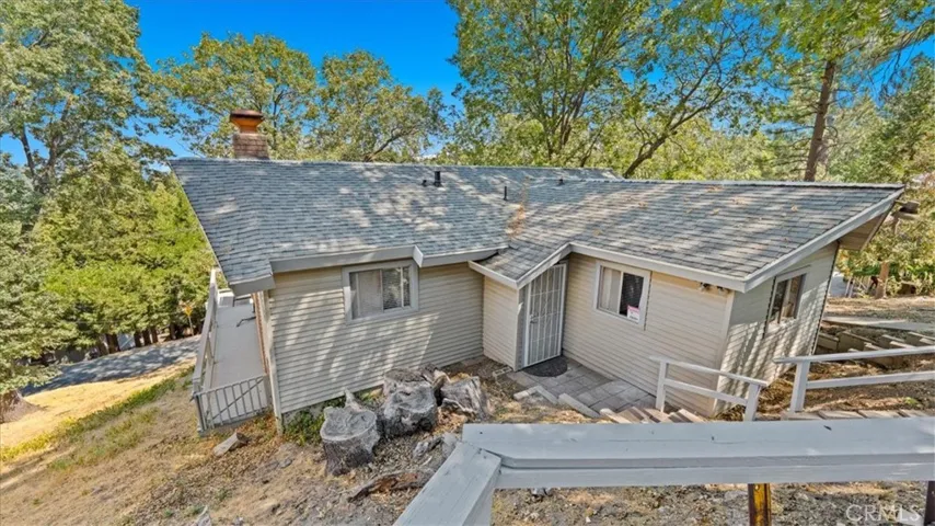 646 Arth Drive, Crestline, California 92325